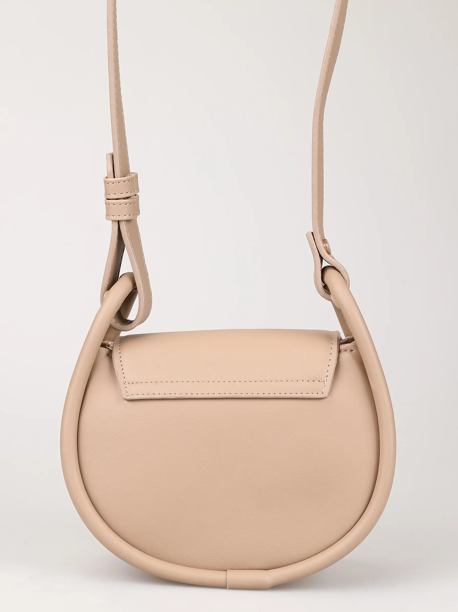 Round crossbody outlet