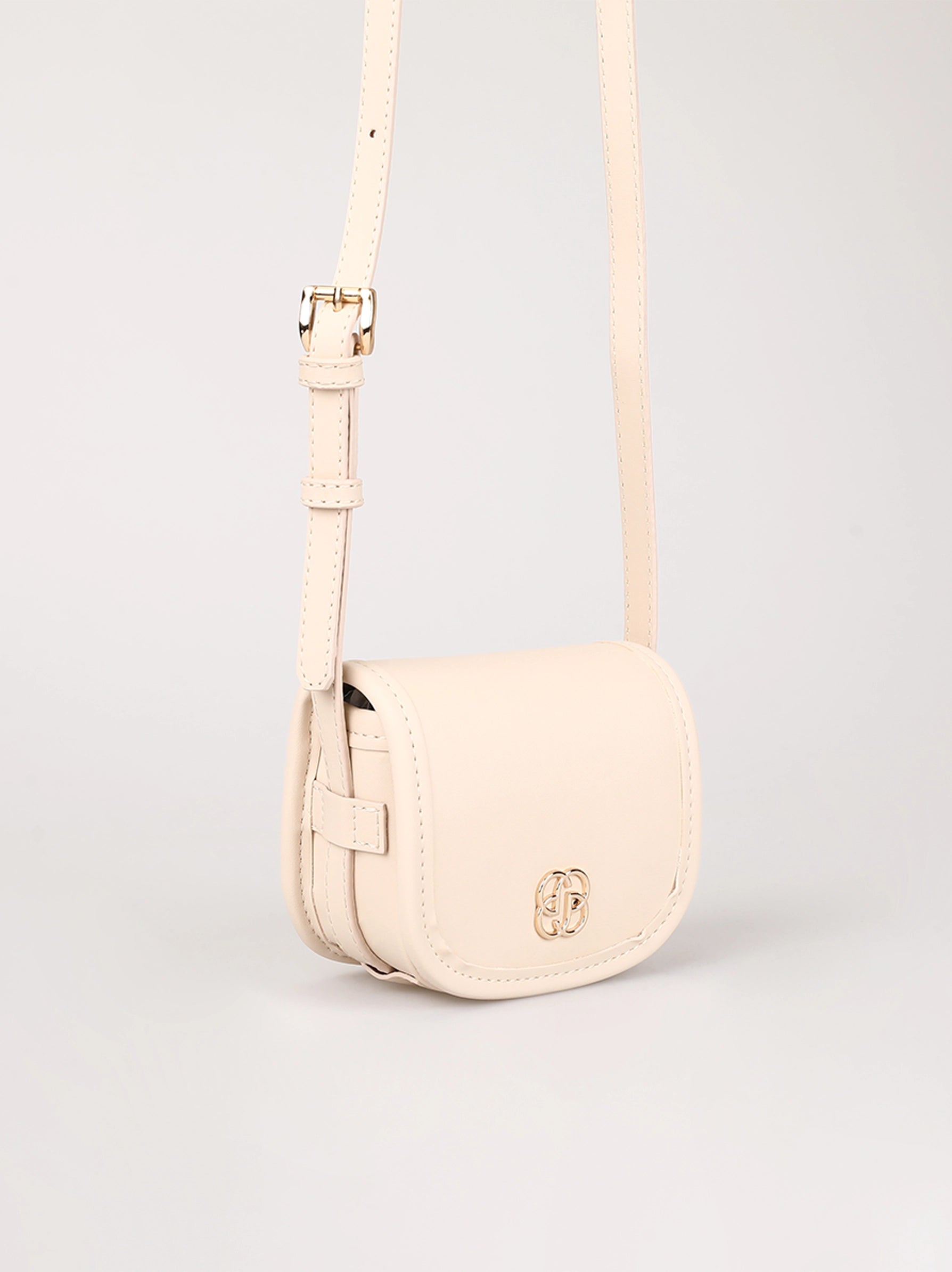 Cream cross body bag uk sale